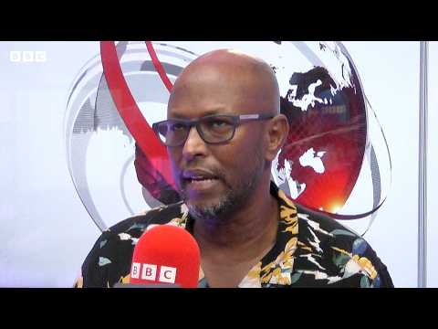 "Markii kansarka la igu sheegay dhimasho ayaan ka fakaray' qoraaga  Buugga Ninkii dhiman waayay