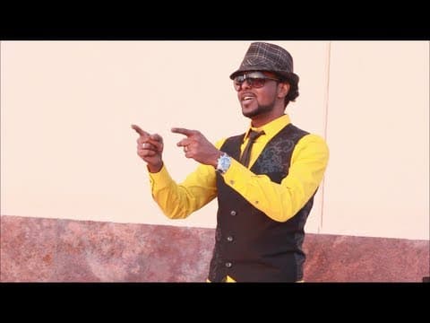 UBAXA CAASHAQA  2013 BY AHMED RASTA DIRECTED BY AHMED UGAASKA ((OFFICAL VIDEO))